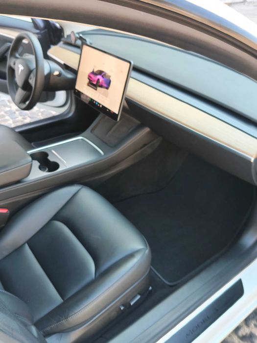 Tesla Model 3 Long Range
