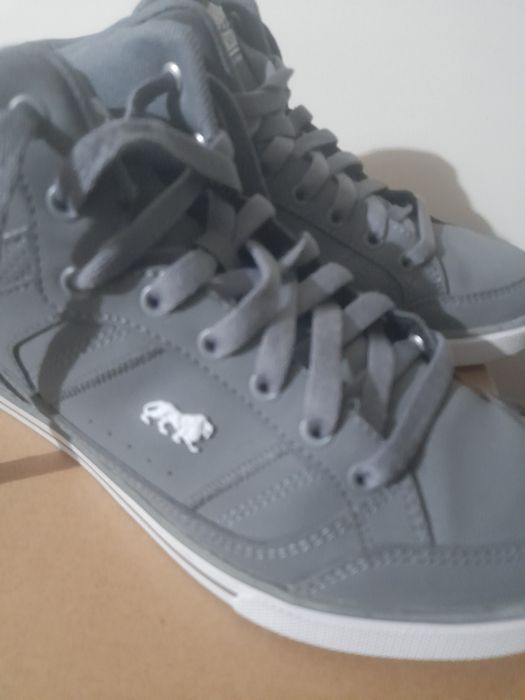 Sapatilhas Lonsdale como novas