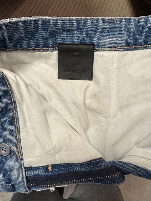 продам Джинси GIVECHY