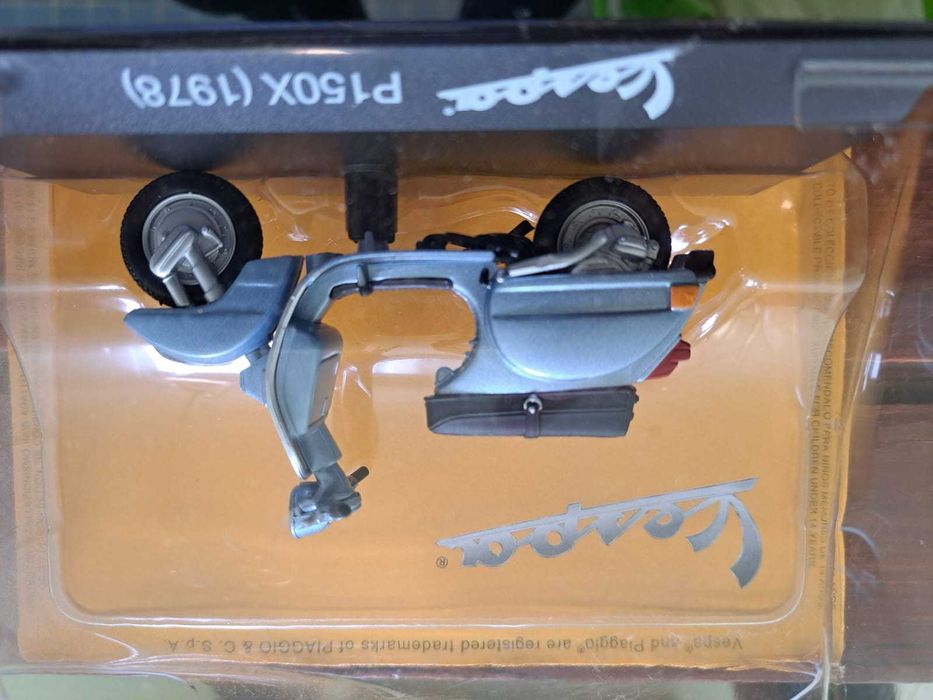 Lote #22 miniaturas Vespa (colecção original Vespa e licenciadas)