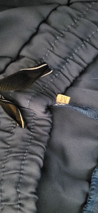 Piękny nowy komplet rozmiar M