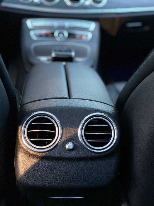 Mercedes-Benz E300 2018 (Розстрочка / Лізинг)