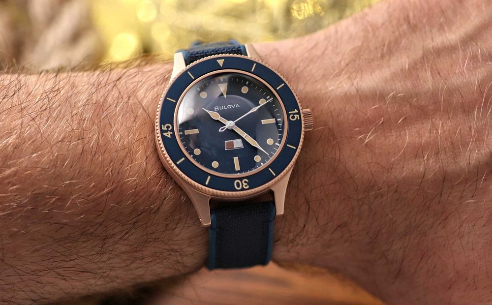 BULOVA Special Edition MIL-SHIPS Bronze 98A325 Koperta z brązu, szafir