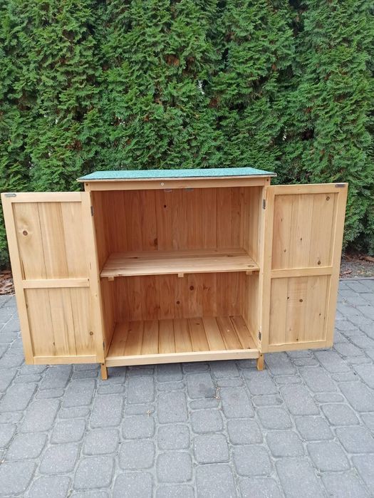 Box ogrodowy drewniany