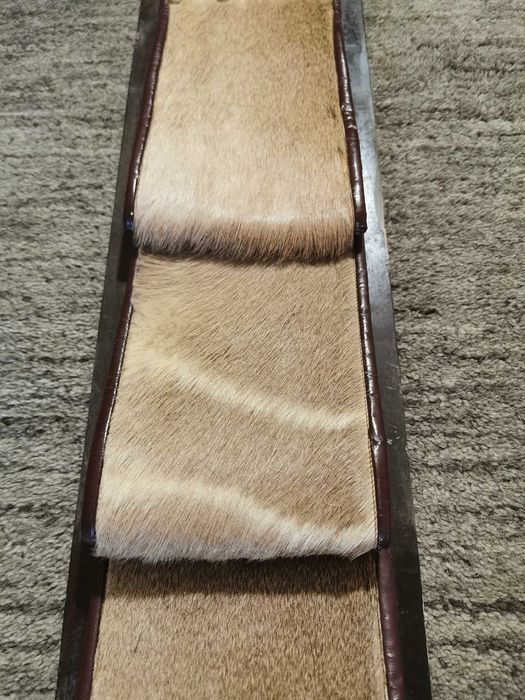 Porta revistas africano