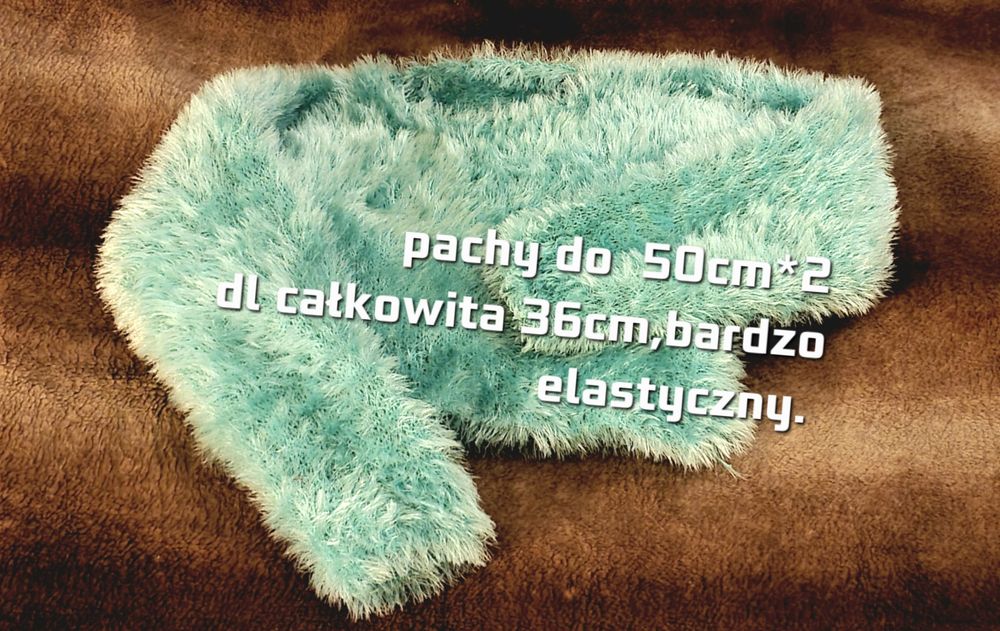 Pluszowy sweterek damski