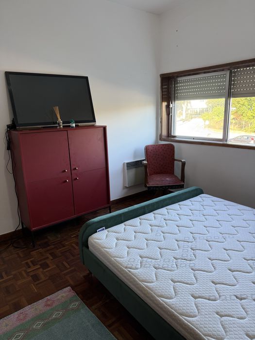 Quarto perafita mobilado