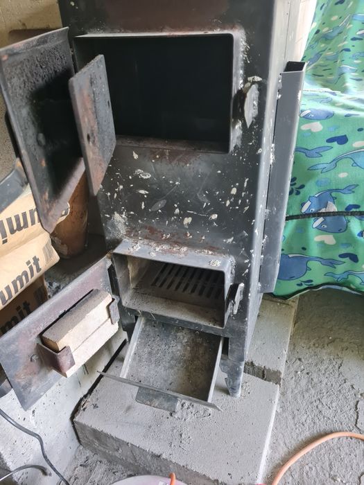 Piec koza z szamotem i rurą 5m