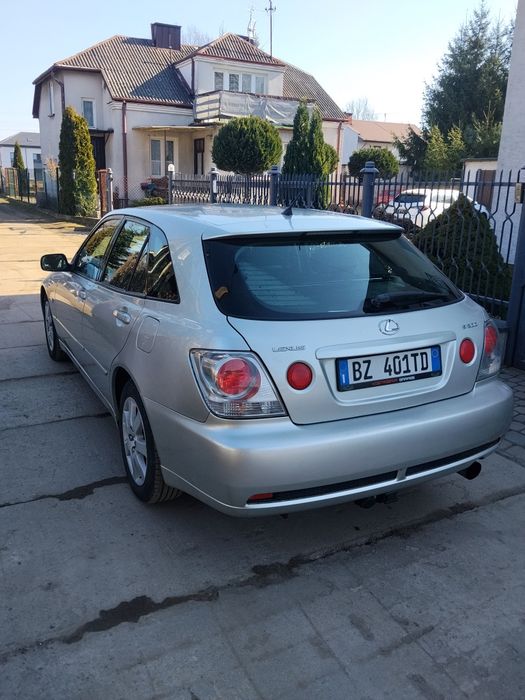 Lexus IS200 SC 2002 import Włochy bez rdzy