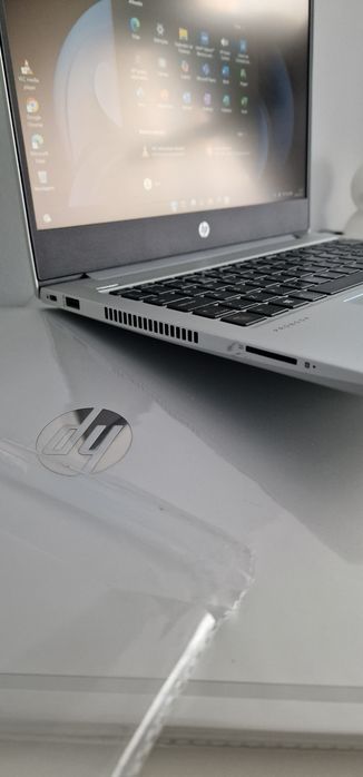 Hp 430  G6 14  I5-8265u  8gb Ddr4  256GB  Windows 11 e Office Pro Plus