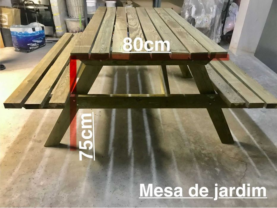 Mesa de jardim com bancos (conjunto)