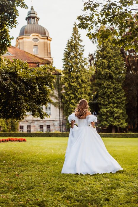 Suknia ślubna 36/38 gorsetowa, gorset kryty