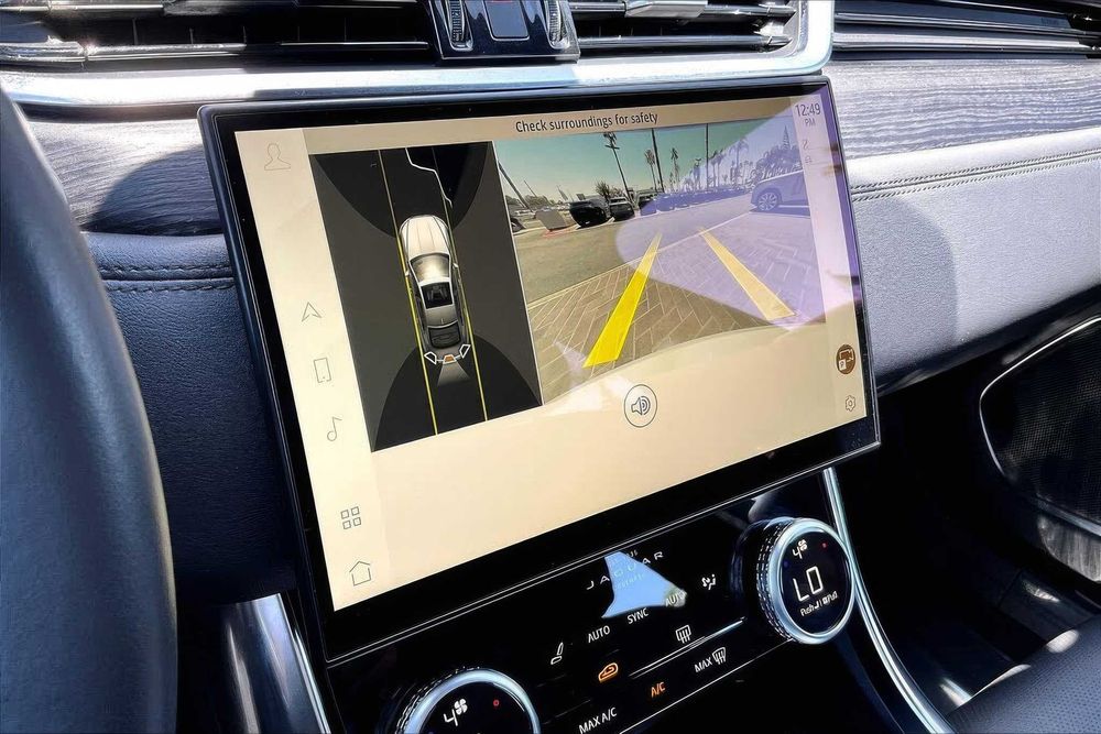 Jaguar Xf      2022