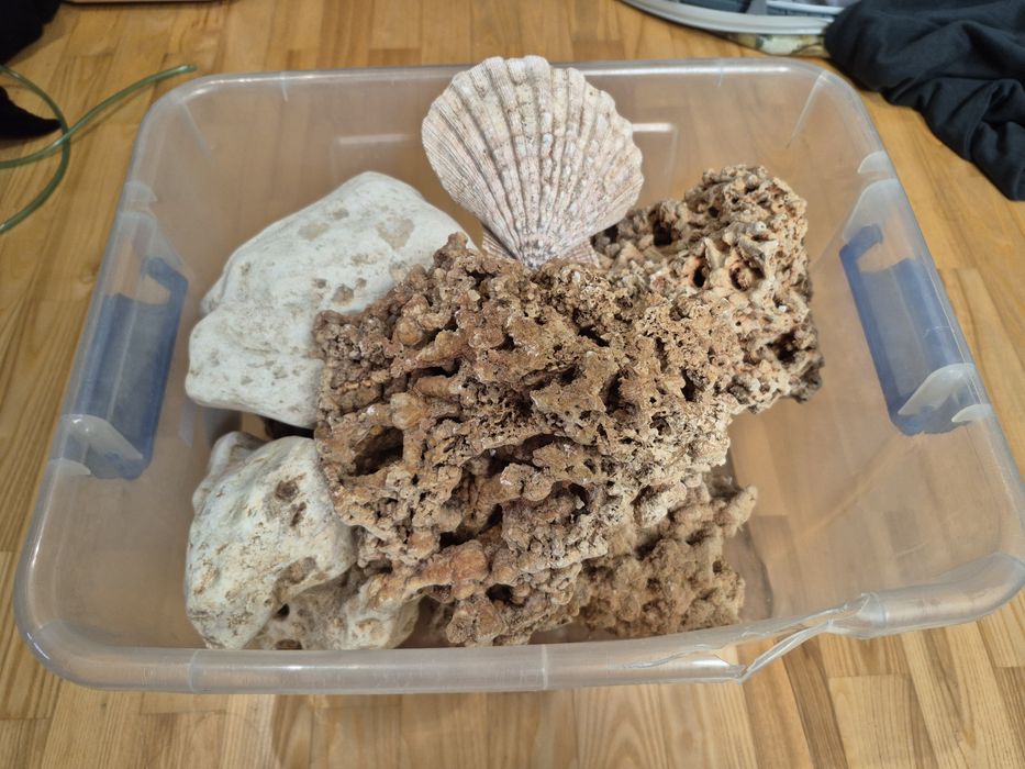 Zestaw akwiariowy (około 10kg)