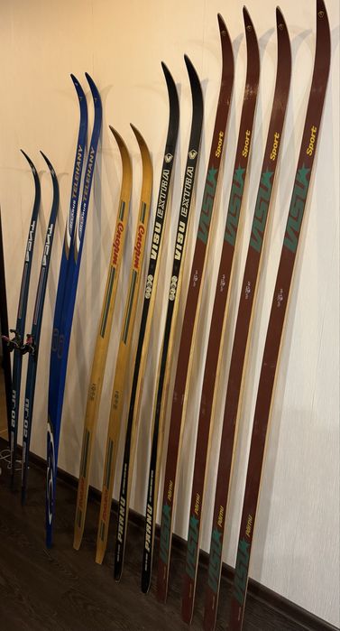 Продам бігові лижі (6 пар в наявності)