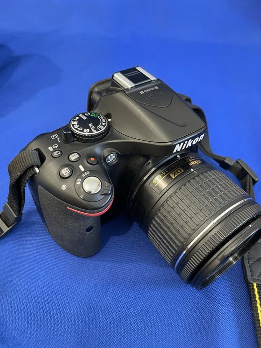 Дзеркальний фотоапарат Nikon D5200