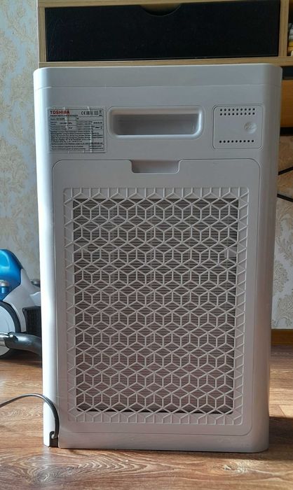 Очисник повітря Toshiba CAF-X33XPL в ідеальному стані