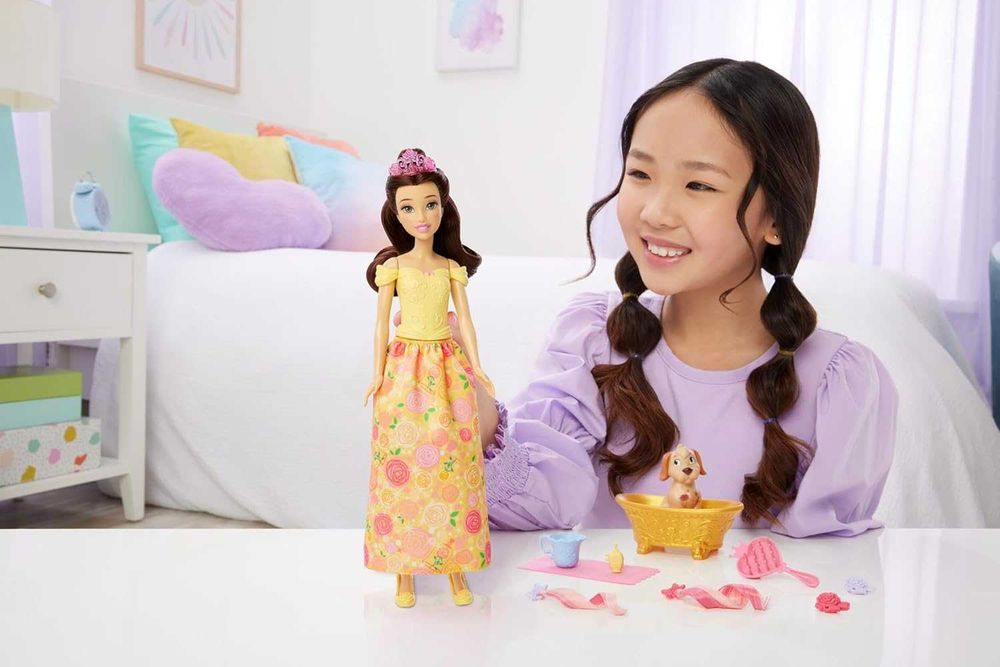 Уцінка  (пошкоджена упаковка) Лялька  Disney Princess Belle Fashion Doll & Dog Figure Бель i песик