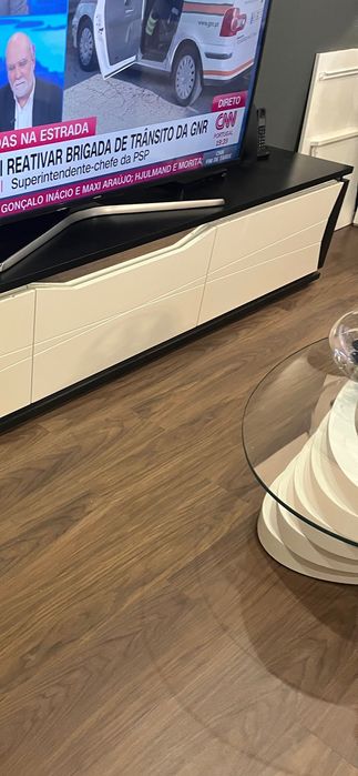 Móvel como novo para sala