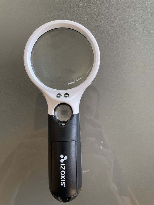 Lupa z podświetleniem Stan nowa nieużywana