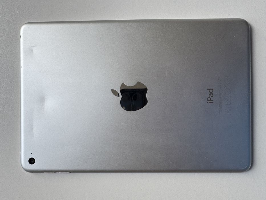 IPad mini 4  16GB silver