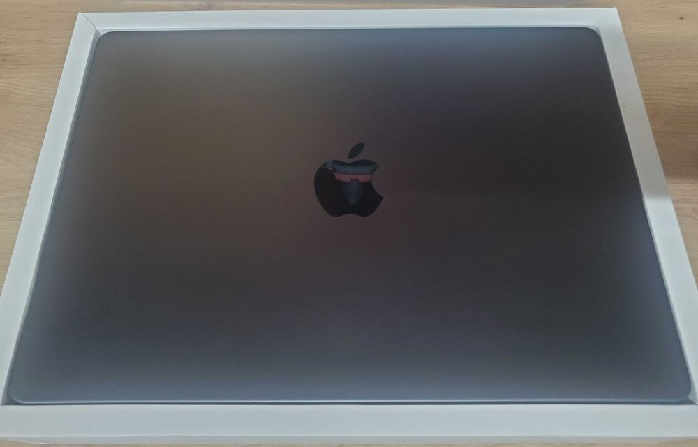 Apple Macbook M3 Pro 2023 18GB RAM 14” 512Gb SSD