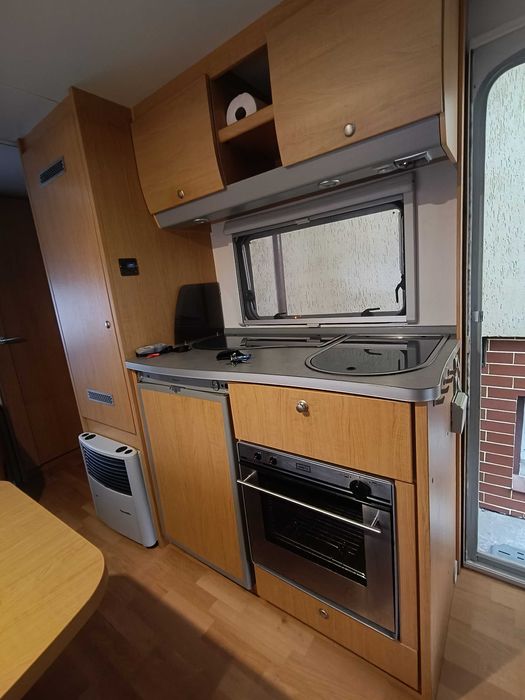 Przyczepa kempingowa Knaus Sudwind 500FDK 2006, bogate wyposażenie