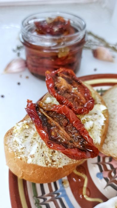 Масло ГХІ з домашнього масла, вершкове масло, згущенка, в'ялені томати