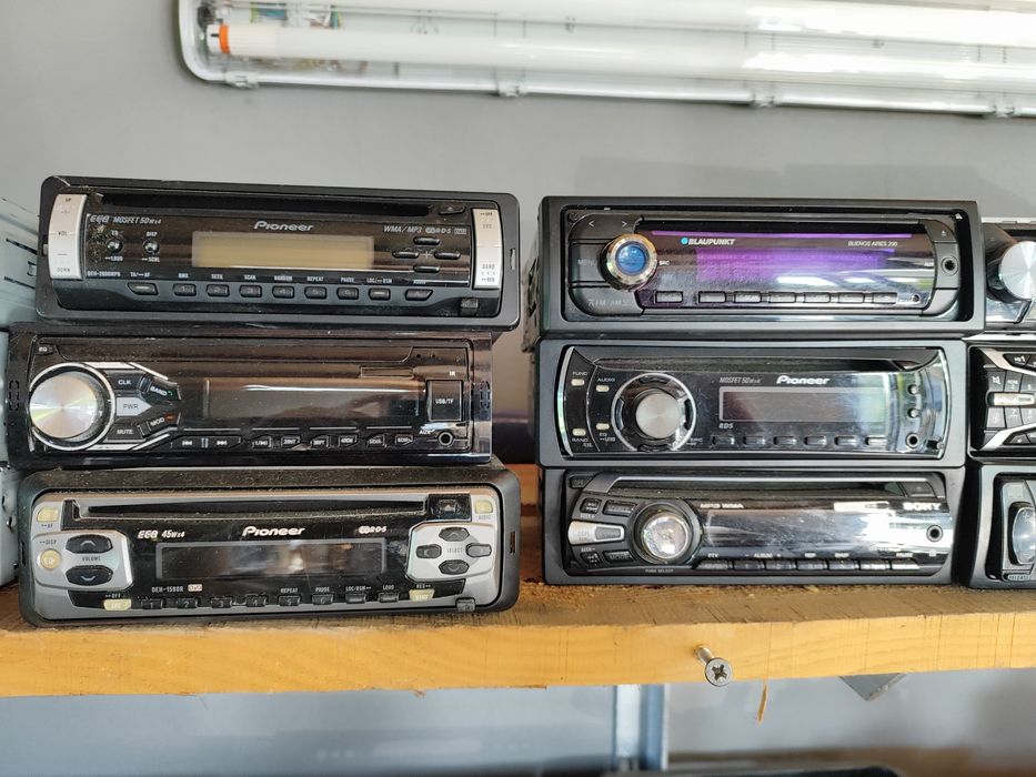 Radioodtwarzacz Cd Usb AUX Pioneer JVS radio samochodowe