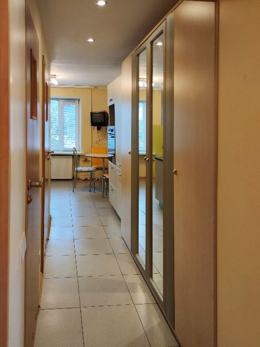 Прекрасна квартира в затишному районі біля центра