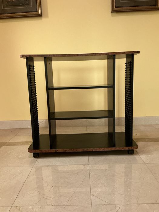 Estante para livros, CD’s e DVD’s