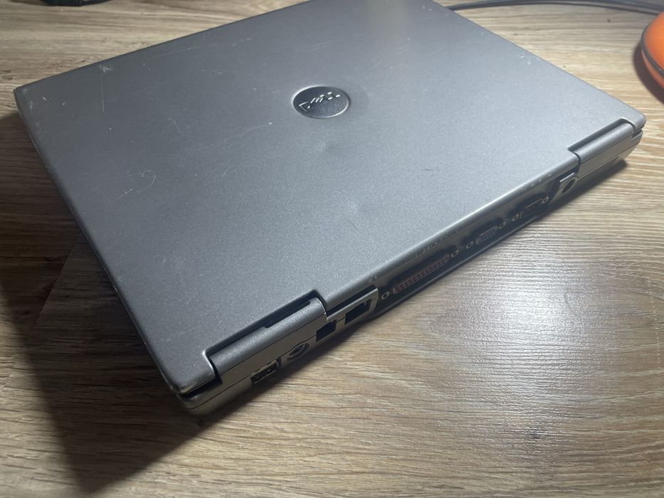 Dell LATITUDE D600 dobry stan
