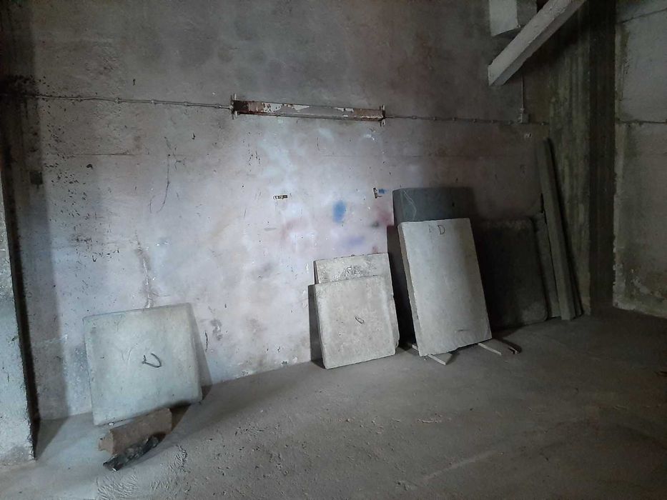 Tampas de cimento pré-fabricadas