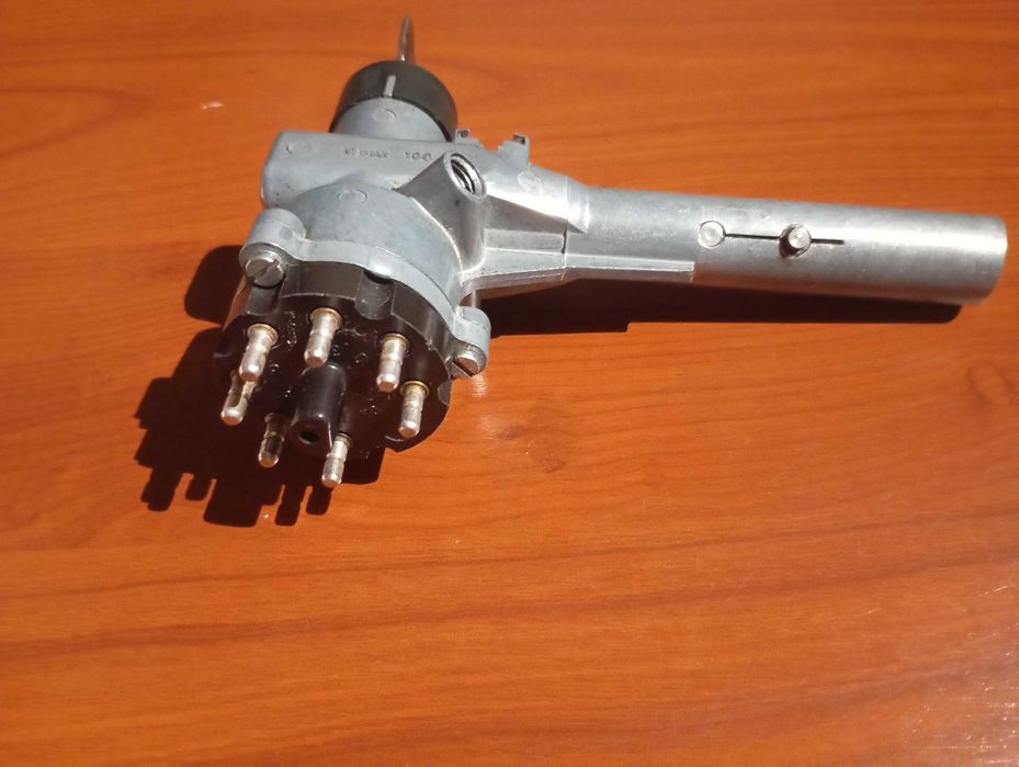 Vendo Peças Originais Mercedes-Benz W114 / W115 (1968-1976)