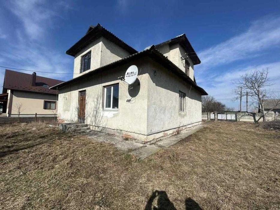 Продаю будинок вул. Міцкевича