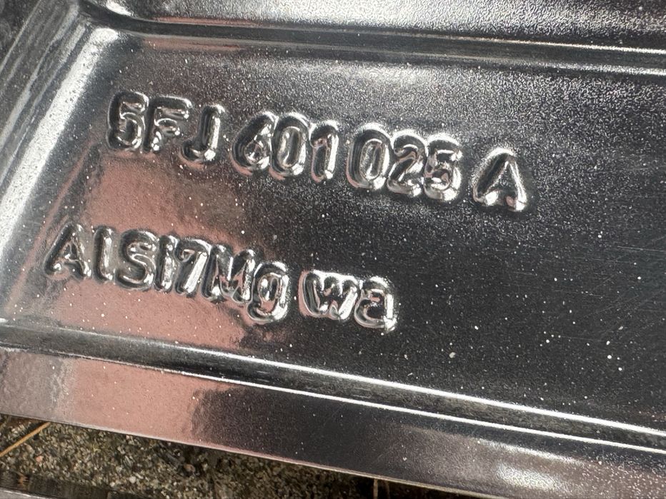 Seat Terraco Vw Tiguan II Skoda Kodiaq kola zimowe 19 cali