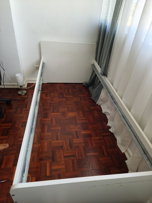 Cama de solteiro IKEA