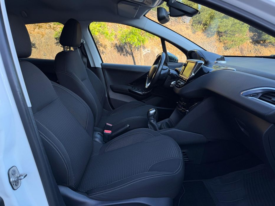 Peugeot 208 allure