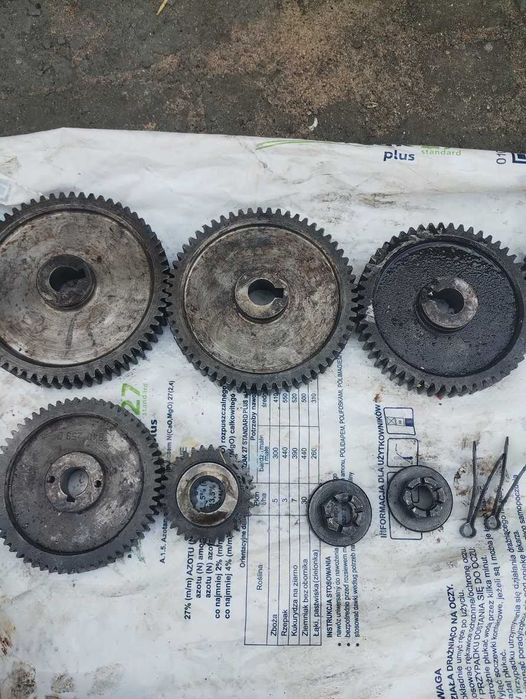 automat tokarski ATD 45 zębatki gitary
