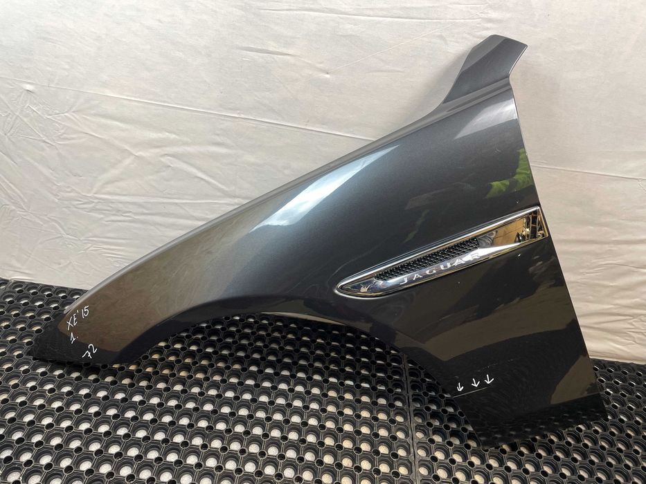 Błotnik przedni lewy jaguar xe x760 kod lakieru: lkt carpathian grey