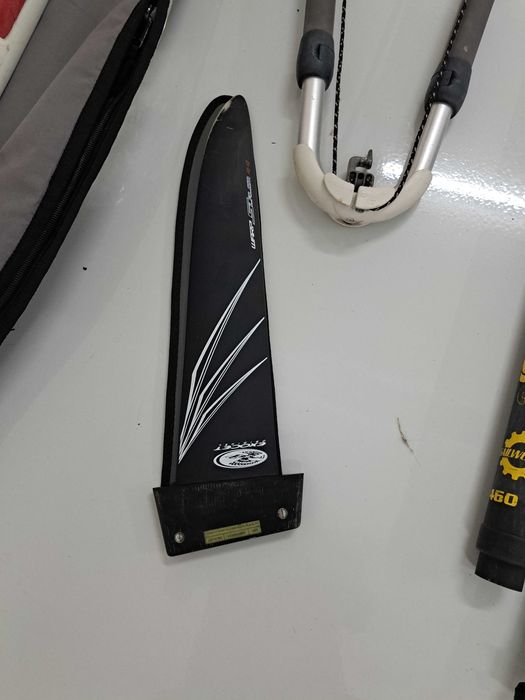 Windsurf Freerace/Slalom kit completo , vela GunSails 8.0