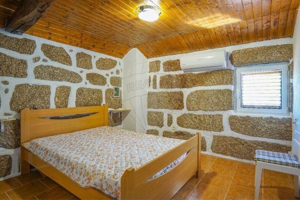 T2 com Terraço (Garagem)