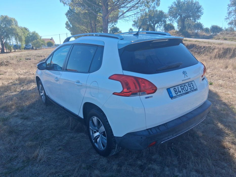 Peugeot 2008 Style 1.2 Pure Tech 82