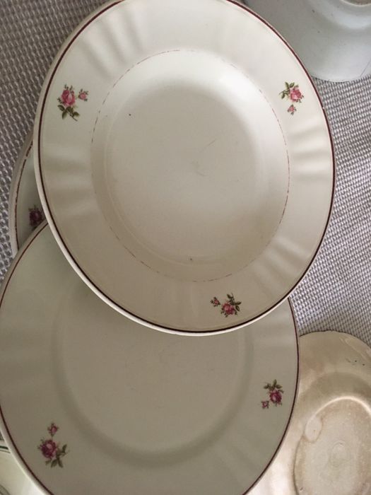 Pratos e chavenas sacavem