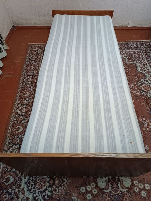 Ліжко одностальне