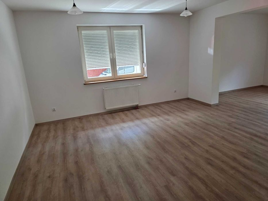 Lokal do wynajęcia 40m2 + łazienka + korytarz