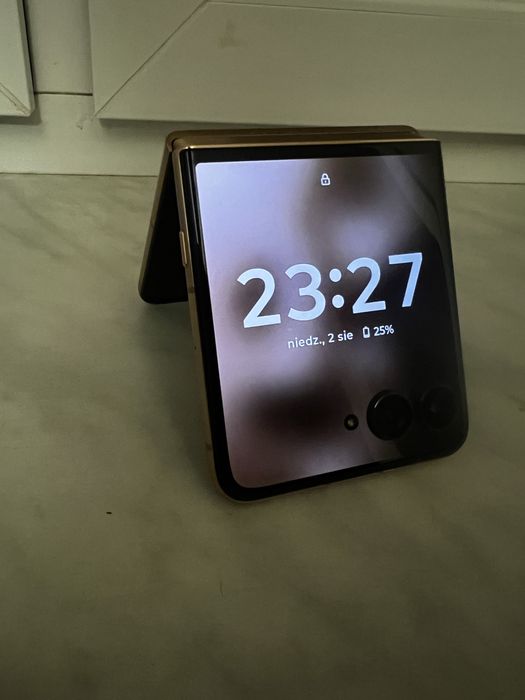 Motorola RAZR 60 Ultra