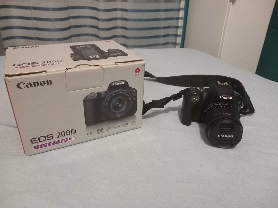 Câmara fotográfica Canon EOS 200D / SL2