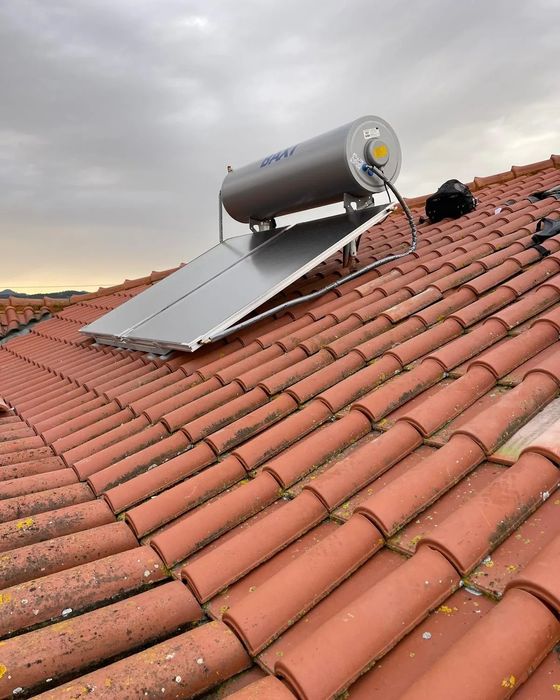 Instalação solar termico termoacumuladores,  esquentadores caldeiras,