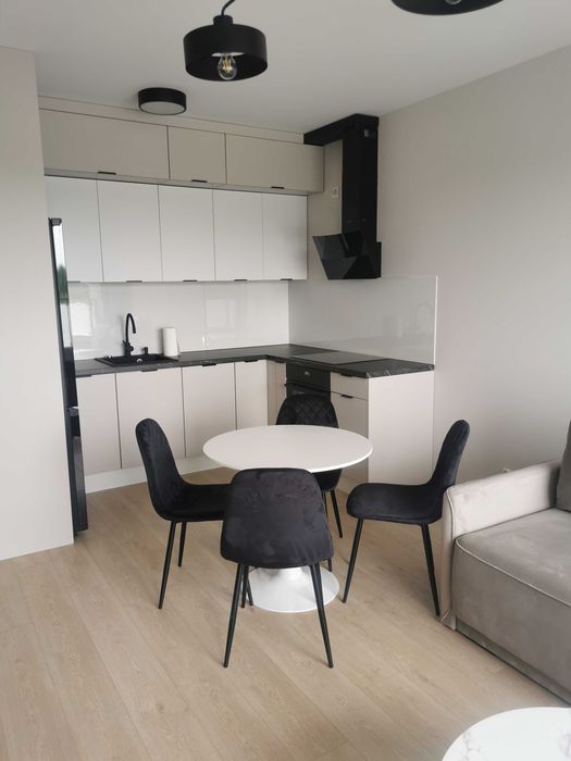 Umeblowane i wyposażone 42,39m2 + miejsce postojowe + komórka